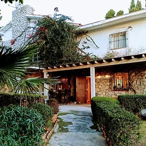 Boutique Geranios Del Pinar Guest house