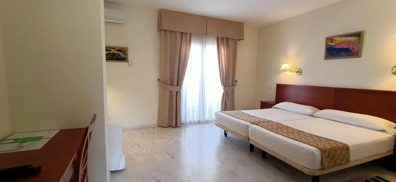 La Luna Blanca Torremolinos